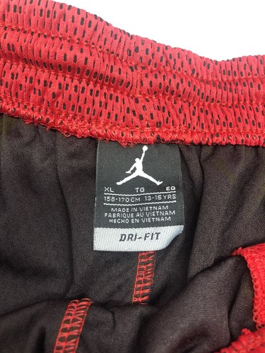 Nike Jordan Boys Size XL Varsity Gym Basketball Shorts Red Black - Picture 3 of 8