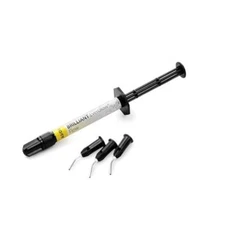 Coltene Whaledent 60019755 Brilliant EverGlow Flowable Composite Syringe A3/D3