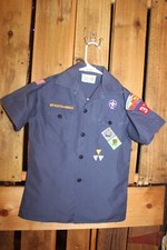 Boy Scouts of America BSA Youth Shirt Medium Cub Blue