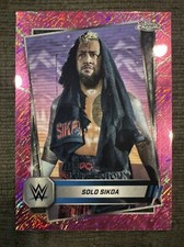 2025 Solo Sikoa Topps Chrome WWE Pink Shimmer Refractor