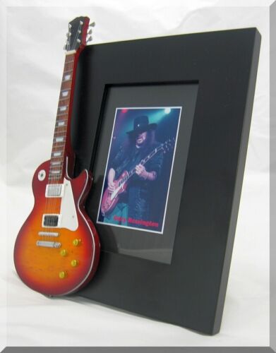 GARY ROSSINGTON Miniature Guitar Frame Lynyrd Skynyrd - Afbeelding 1 van 1