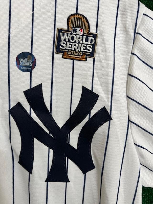ウェア Nike MLB New York Yankees Juan Soto #22 Nike Men's New York Yankees #22 Juan Soto Gray Road