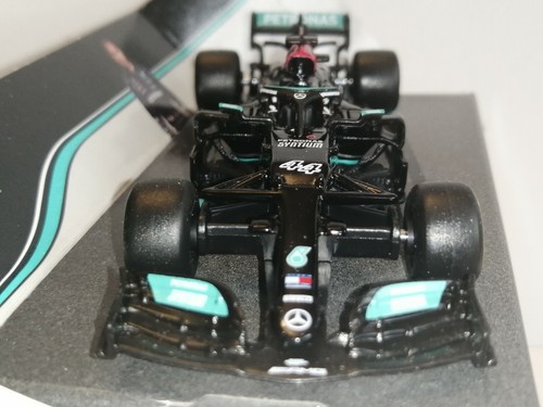 Burago 1/43 Scale Model Car 38038 Mercedes AMG F1 W12 E Performance Hamilton 44 - Picture 4 of 12