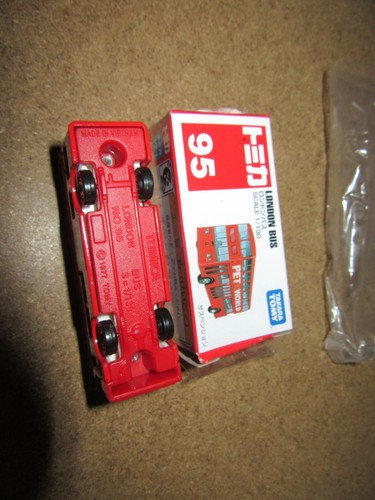 718Q 1977'S Tomica No 95 Vietnam Bus London Since 1985 Pet World 1:130 + Boite - Imagen 7 de 7
