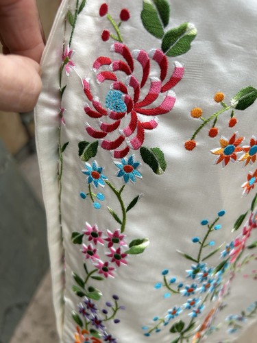 NEW Silk Dress Floral Bird Hand Embroidery Ivory Cheongsam China EU 36 - Picture 9 of 16