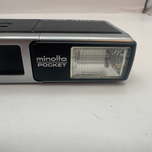 Minolta Pocket Autopak 450E - 110 Film Point & Shoot Side Flash Camera - Picture 14 of 16