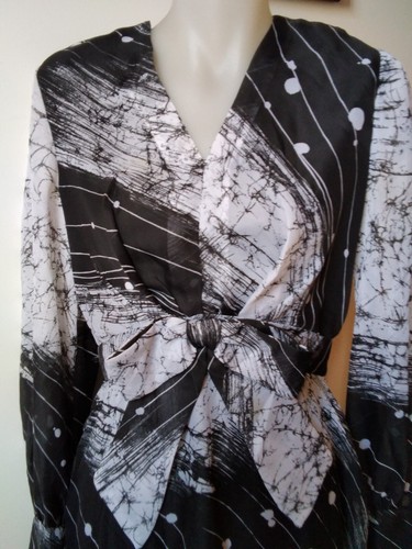 Judy Ann fab BLK/wte Chiffon Maxi.Size SSW.86cm B,W70cm,Hip Free - Picture 4 of 7