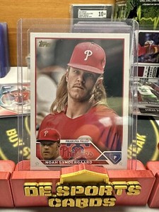 2023 Topps Series 1 Noah Syndergaard #145 Golden Mirror SSP Photo Variation