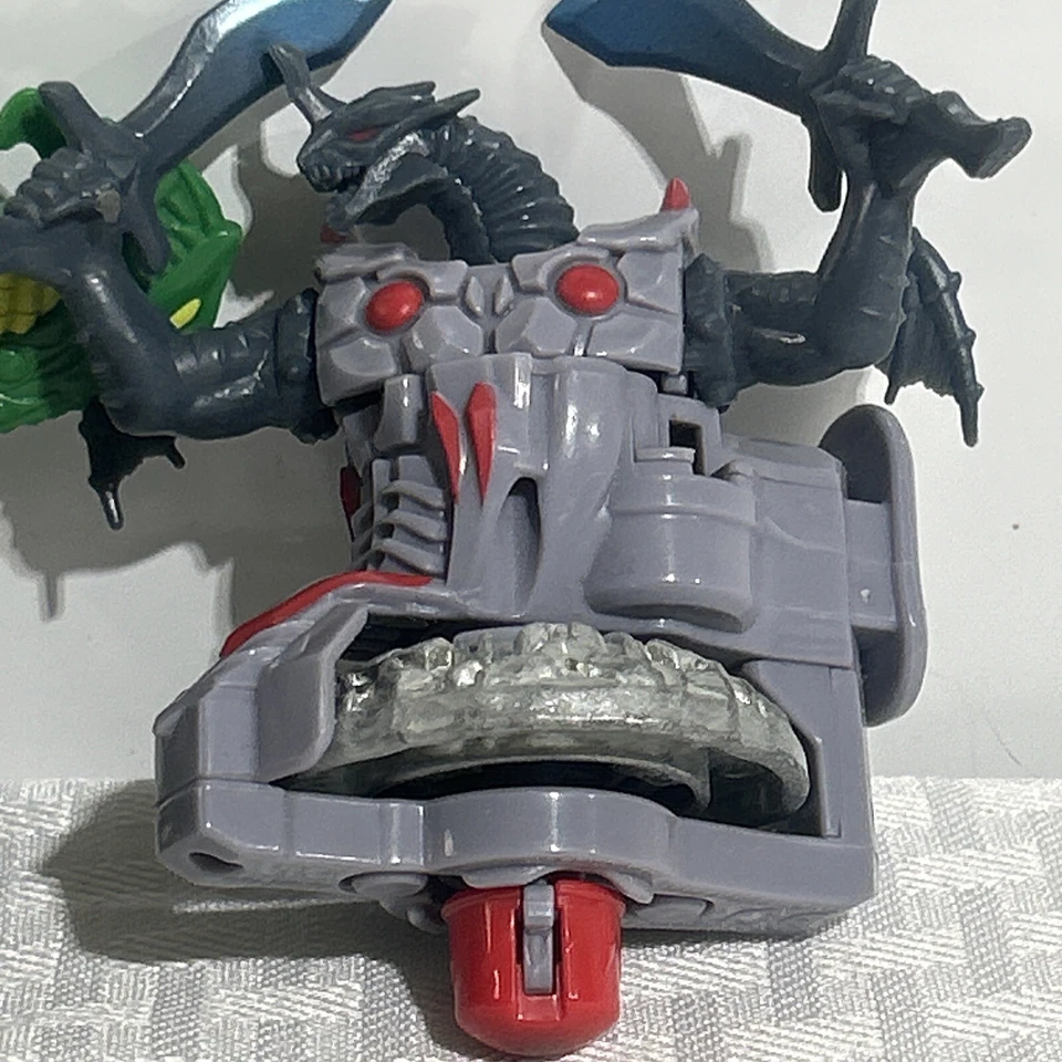 Beywarriors Shogun Steel Gladiator Bahamoot Pirate Orochi Beyblade 2013 usado en excelente estado Foto 2 de 4