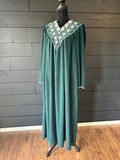 Vanity Fair Women  s Green Embroidered House Coat Robe Size L Hostess Coat