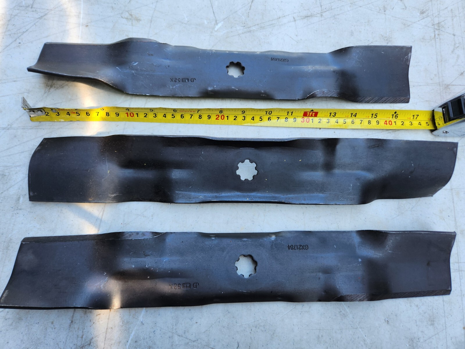 (Pack of 3) John Deere GX21784 17.047" Length 0.689" Center Hole Mower