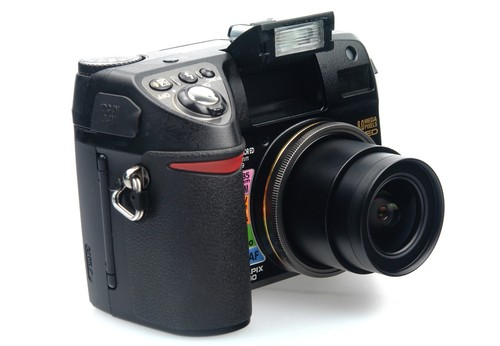 Nikon Coolpix 8400 - Bild 5 von 15