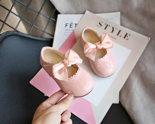KIDS BABY INFANTS GIRLS RIBBON BOW SPANISH WEDDING PARTY PATENT TODDLER SHOES - Picture 39 of 61