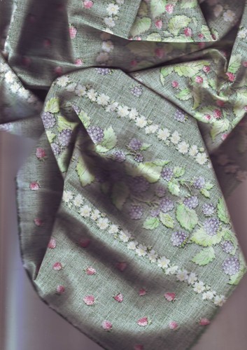 decoupe tissu type coton drap / coloris vert imprimés fruits - Picture 2 of 2