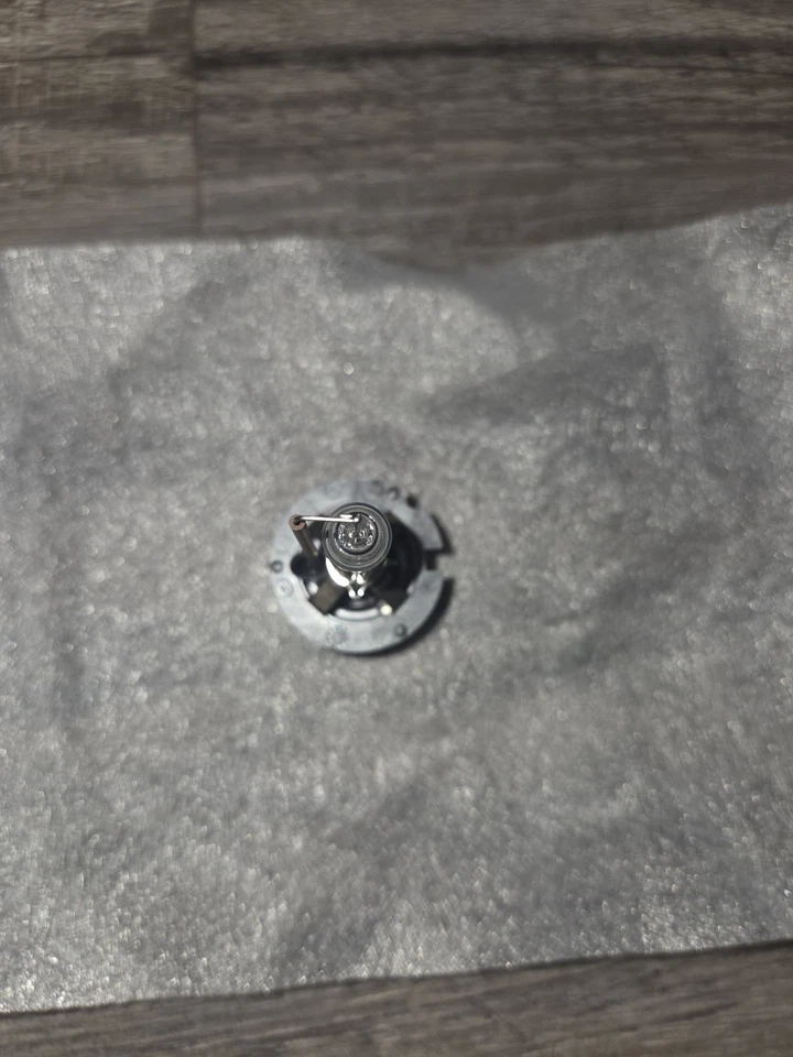 Genuine Volkswagen 2001-2010 Jetta Passat TDI Headlight HID Bulb N-104-457-01 - Image 3 of 4