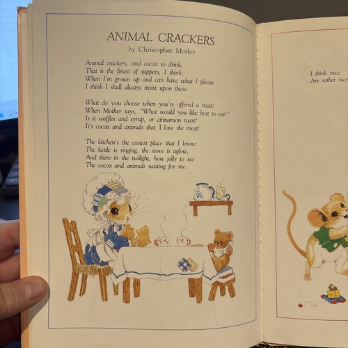 A Merry-Mouse Book of Favorite Poems Priscilla Hillman HC Book - Picture 6 of 11