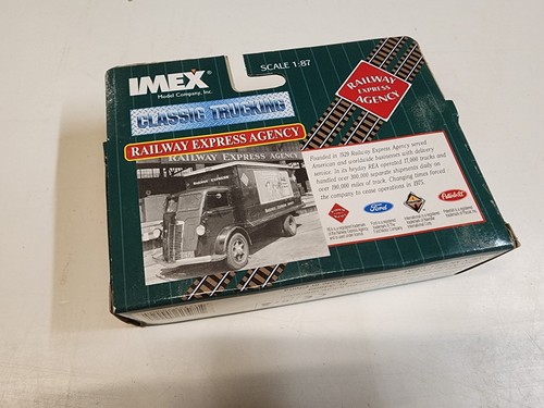 HO Scale Imex Model Co. REA Railway Express Agency Petwrbuilt Stakebed Truck - Imagen 4 de 4