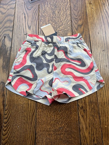 The North Face Class V Pathfinder Shorts NWT size Large Gravel Wavy Lines Print