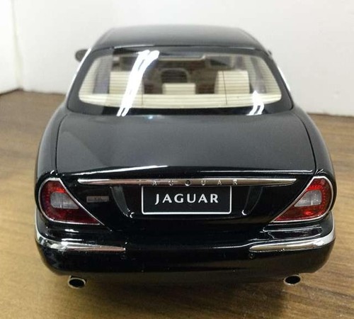 ALMOST REAL Jaguar XJ6 (X350) Ebony Black Diecast Model Car - Picture 4 of 11