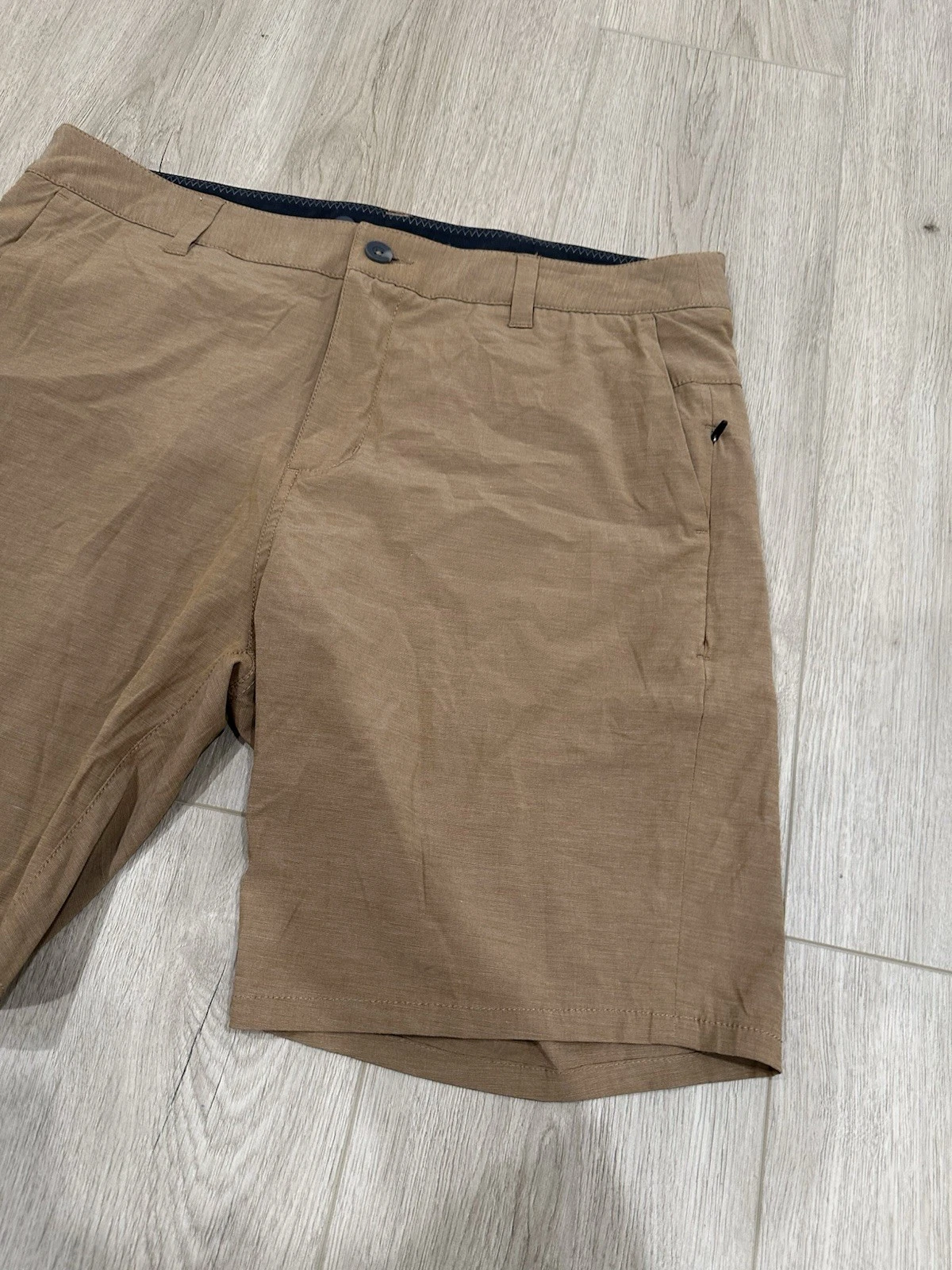 vuori aim chino performance golf preppy shorts