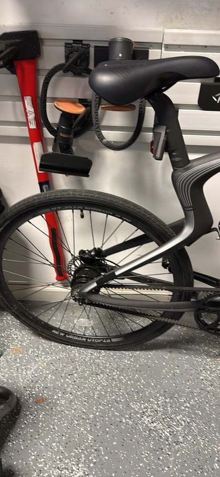 Urtopia Carbon e-Bike - Image 3 of 4