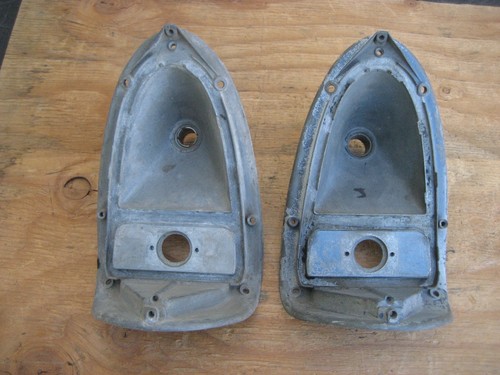 1955 CHEVY TAILLIGHT HOUSINGS-PAIR GM 5945876 ORIGINAL GUIDE RI-55