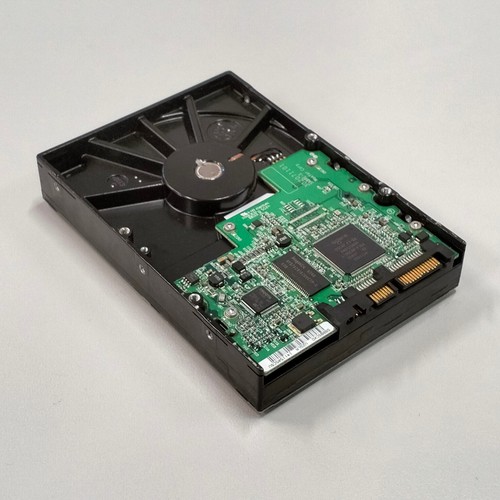Maxtor DiamondMax 10 300GB 3.5" HDD SATA 1.5Gbps 16MB 7200 RPM 6L300S0 - Picture 9 of 11