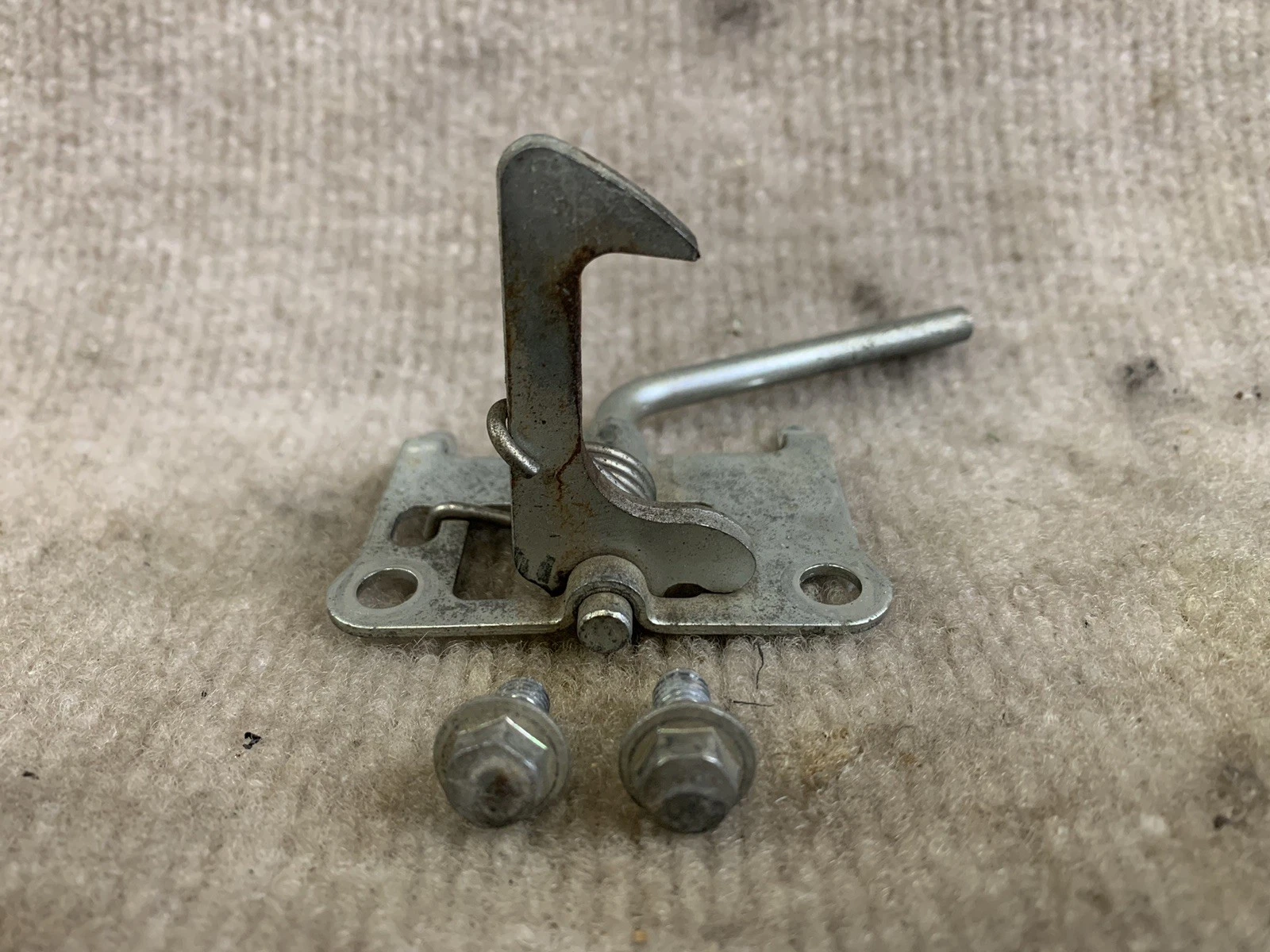 2009 Honda Trx450er Electric Start Seat, Saddle Mounting Bracket latch r4025