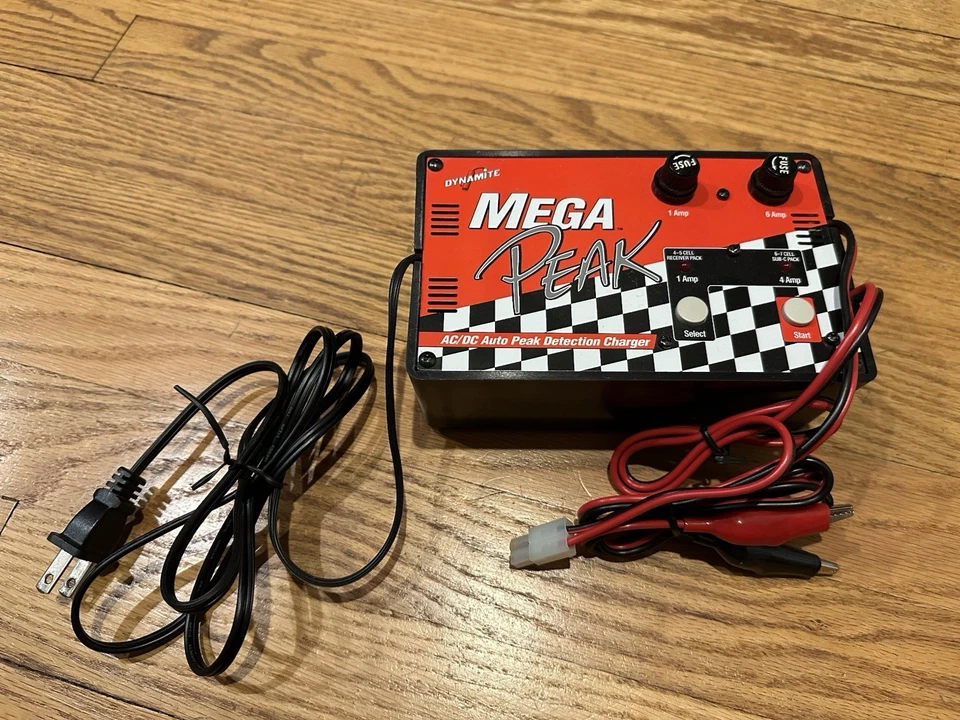 Cargador de batería Mega Peak AC/DC de detección de picos Foto 2 de 4