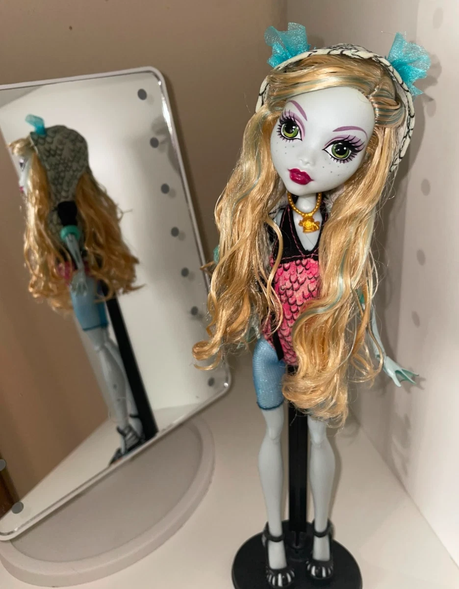 Monster High Lagoona Blue First Wave 2010 (elastic hips)