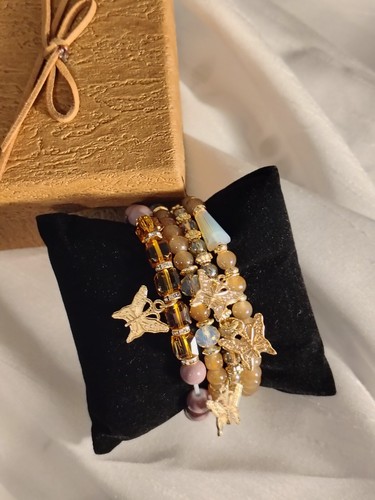 Stacked Beaded stretch Bracelet set Boho & gold tones with gift box included - Picture 6 of 9