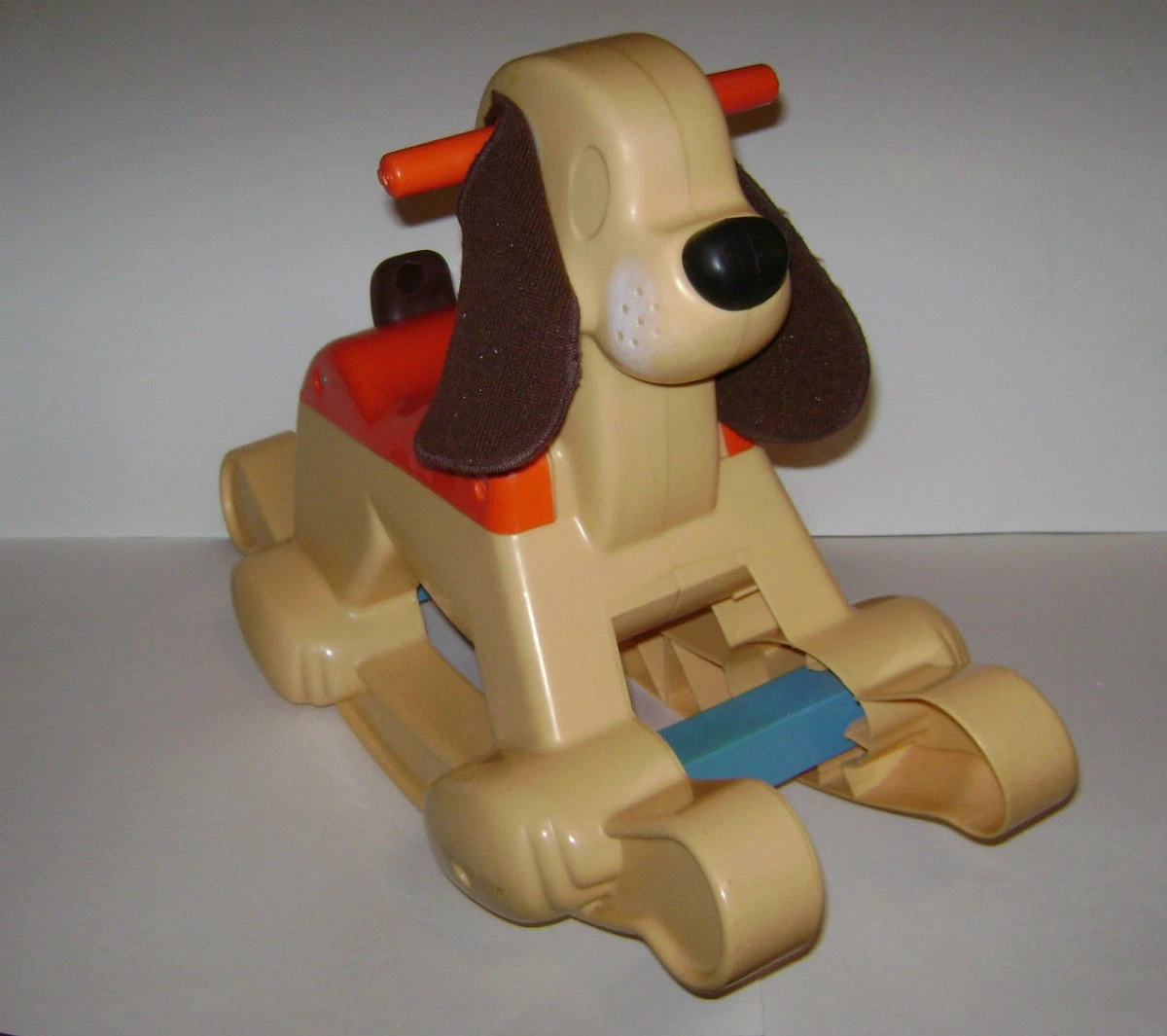 Fisher price store puppy rocker