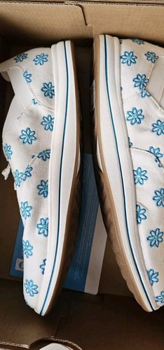 Clarks Cloudsteppers Women's 8 White Blue Casual Shoes Comfort Breeze Ave NEW - Picture 11 of 16