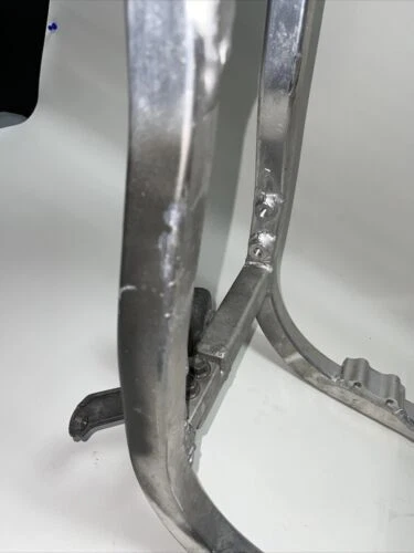 93-98 1997 97 Suzuki GSXR1100 GSX-R 1100 OEM cuadro principal 21,267 Foto 4 de 4