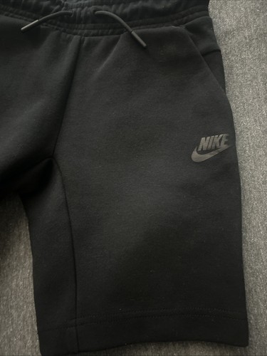Unisex Nike Tech Fleece Shorts Black Little Kids Sz 7 - Picture 3 of 6