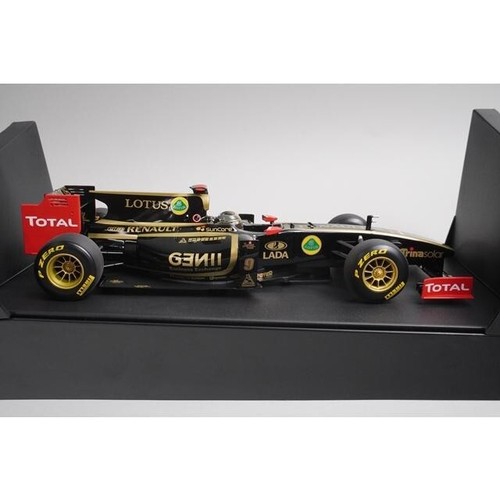 1:18 MINICHAMPS 150110079 Lotus Renault GP Show Car 2011 #9 N. Heidfeld - Picture 6 of 13