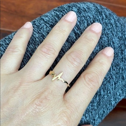 14K Solid Real Yellow Gold Heartbeat Ring Size 6, 7, 8 - Picture 3 of 4