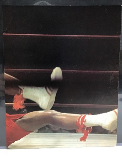 Heavyweight Champ Joe Frazier Autographed Magazine Page JSA sticker Only - Picture 3 of 3