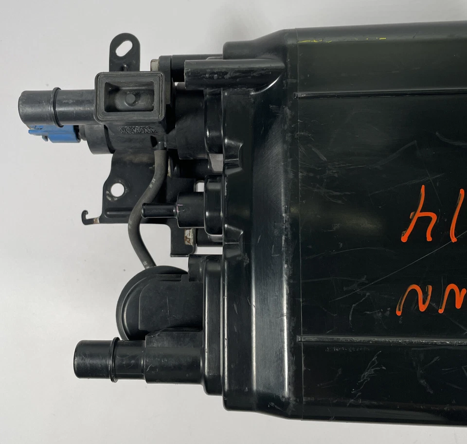 Toyota 4Runner, vasilha de vapor de combustível, 2003-2005, 4.0L, V6, 1GRFE, 77740-35490 - Imagem 3 de 4