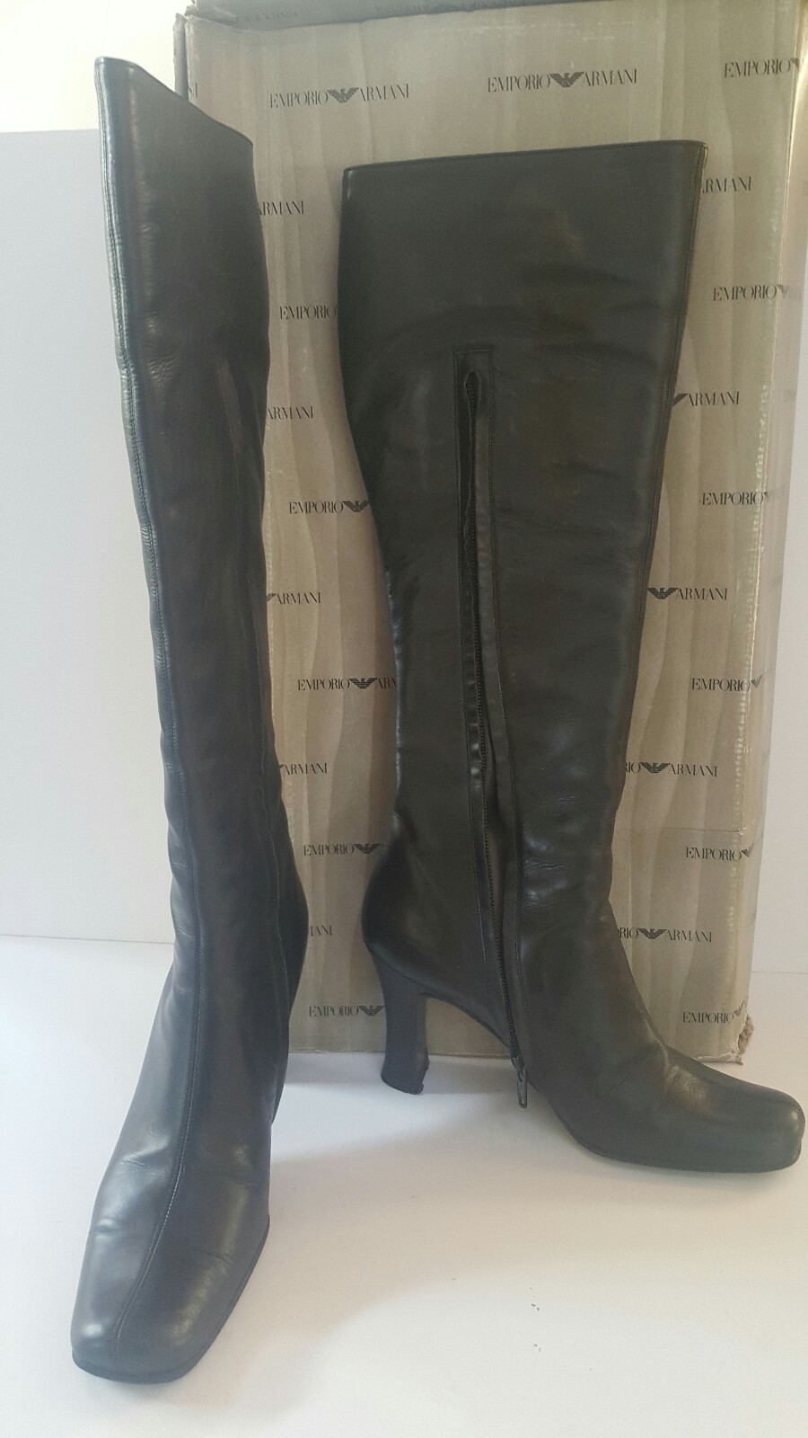 Emporio Armani botas La Venta Cuero Negro Knee High Heels 36.5 6 1 2 EE. UU. Zapatos Emporio botas Armani botas Emporio La Venta Cuero Negro Knee High Heels 36.5 6 1 2 EE. UU. Zapatos ed14a1