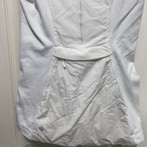 Lululemon Run for Cold Vest Womens Water Repellent Active Size 2 Small Yoga - Picture 4 of 6
