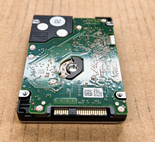 Hitachi 900GB 10K Serial Attached SCSI SAS Hard Drive | 0B26014 HUC109090CSS600 - Picture 3 of 3