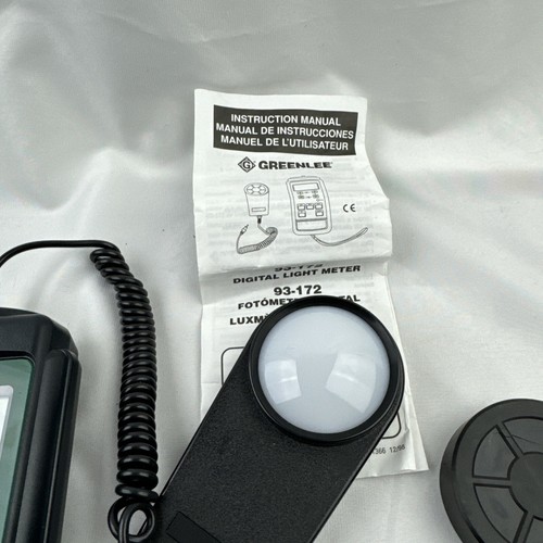 Greenlee Digital Light Meter w Case 93-172 - Lux sensor Lumens Brightness etc. - Picture 4 of 9