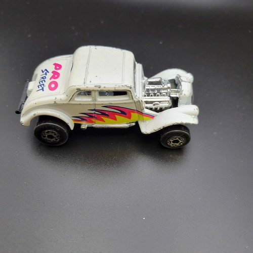 Vintage Matchbox Blanco 33 Willys Street Rod Pro Street 1/64 Diecast 1982 - Imagen 3 de 6