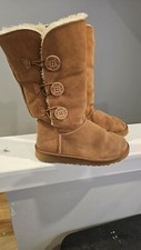UGG  Bailey Button Triplet Size 7 Women's Boots - Chestnut