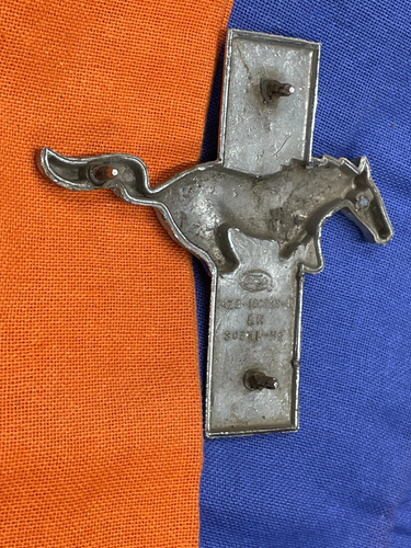 1964 Ford Mustang Racing Pony Fender Emblems ~ 1 Pair (Left/Right) - Picture 8 of 11