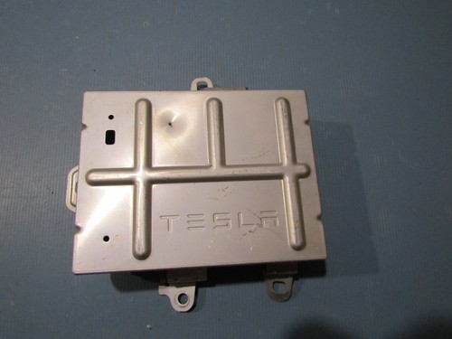 Tesla Model Y Audio Sound Verstärker Modul Original 1507152-01-B REF E12U-2503-08