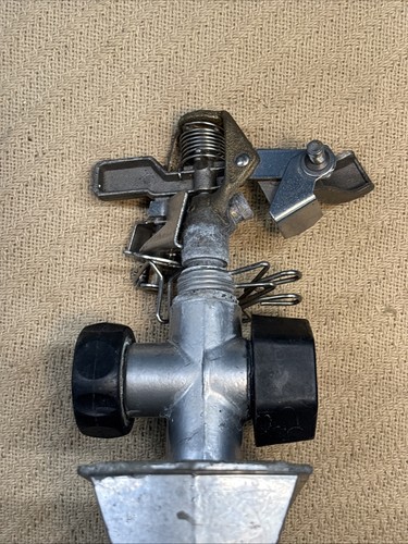 Orbit Metal Spike Base Impulse Sprinkler - Picture 9 of 10