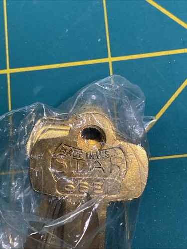 Vintage Set Of 6 Star Keys 6be1 USA - Picture 2 of 2