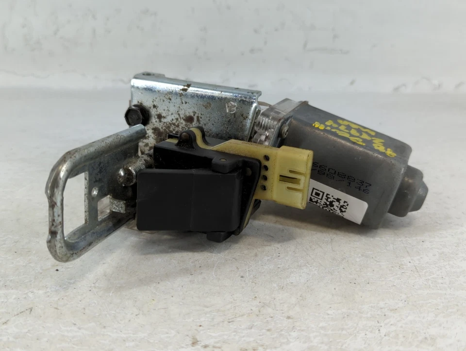 Cadillac Deville 1998 actuador de bloqueo de pasajero delantero derecho ZIMJB Foto 3 de 4